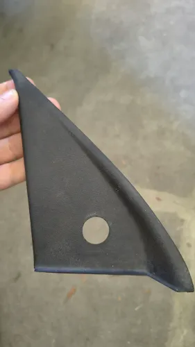 Acabamento interno do retrovisor original GM Monza 91 a 96 Lado Direito (carona)
