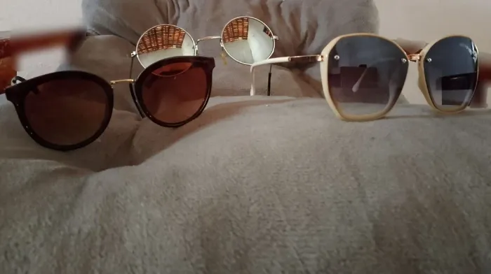 3 Óculos de Sol - por R$25,00