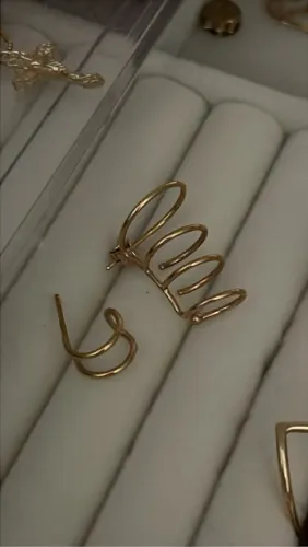 Brinco da rommanel dourado
