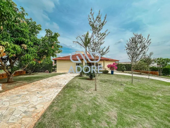 Casa à venda no Condomínio Terras de Mont Serrat - Salto/SP