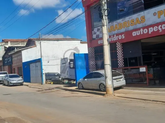Imóvel Comercial à Venda - Alcides Rabelo, Montes Claros