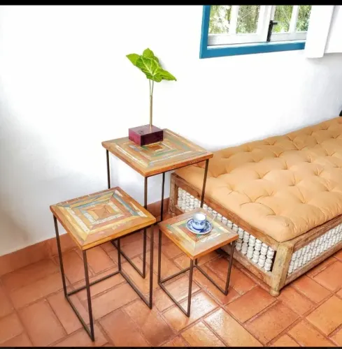 kit de 3 mesas mesinha de canto encaixe madeira demolição ferro rustico
