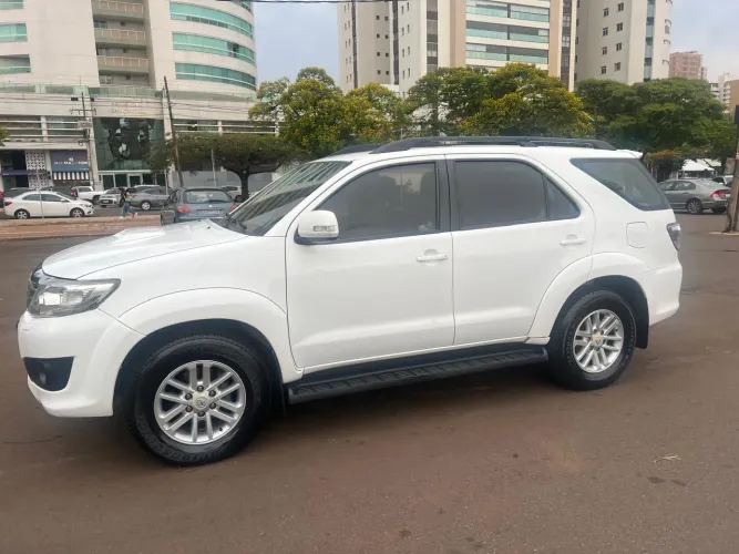 OPORTUNIDADE SW4 2014 3.0 TDI 4x4 SRV 7L 201 - NOVA