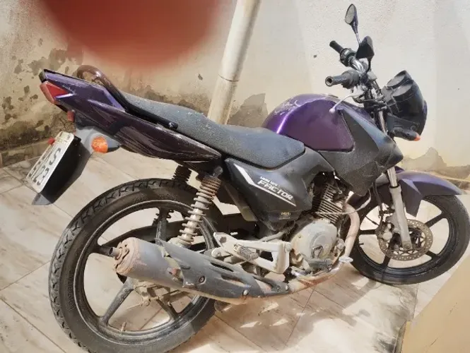 ? VENDE-SE MOTO PARA RETIRADA DE PEÇAS ?