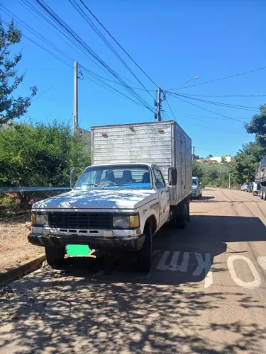 Vendo ou Troco por Caminhonete cabine Dupla