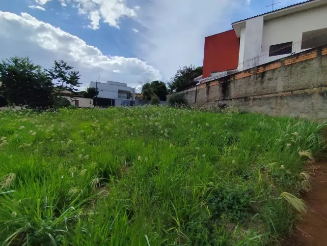 Imóvel para venda tem 387 metros quadrados em Setor Jaó - Goiânia - GO