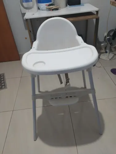 CADEIRINHA PARA INTRODUÇÃO ALIMENTAR EM ÓTIMO ESTADO