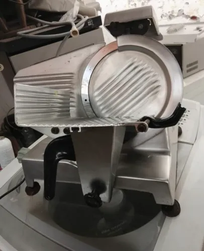 Cortador de frios
