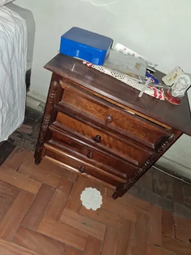 Par de  Mesas de Cabeceira