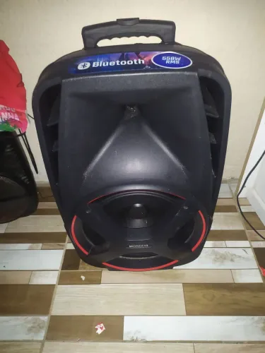 Vendo um som da mundial bem conservado no valor de ,500 ZAP *51
