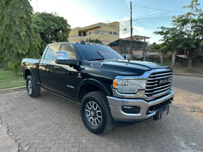 Ram 3500 Limited Longhorn 6.7 TB CD Diesel 2023
