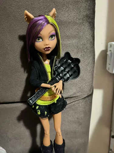 Clawdeen Scaremester