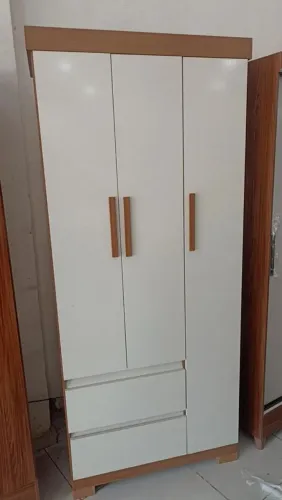 Roupeiro Leblon 3 portas -Qualidade e Agilidade na Entrega!!