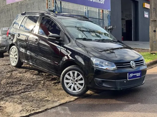 Volkswagen Spacefox 1.6/ 1.6 Trend Total Flex 8V 5P 2013