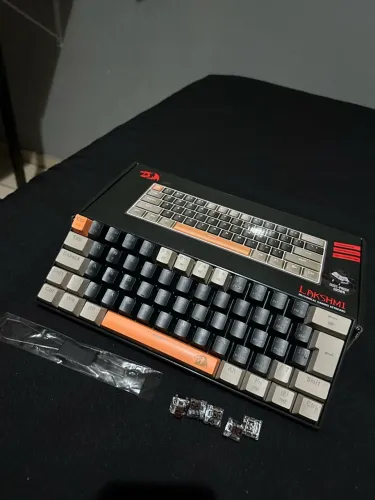 Kit gamer teclado e mouse