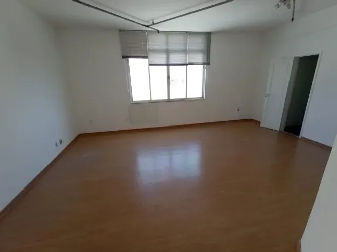 SALA COMERCIAL