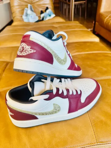 Tênis Nike Air Jordan 1 Low Year of the Dragon