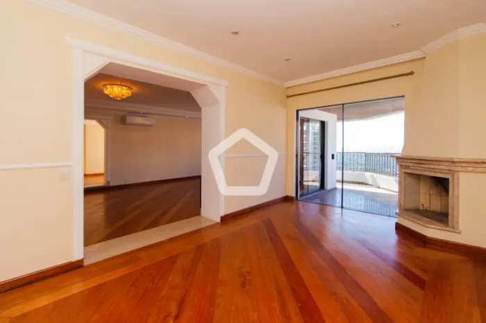 Cobertura para venda em Santo Amaro com 7 quartos, sendo 4 suítes, 623m²