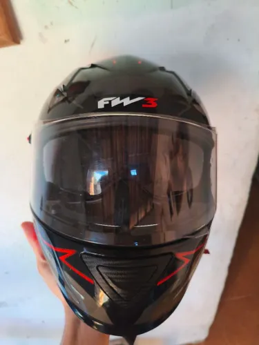 Capacete FW3 Tam 60 Preto/Vermelho Com Viseira Solar Interna