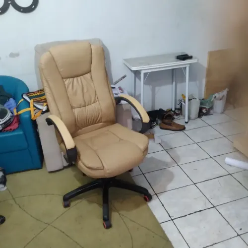 Cadeira presidente em couro