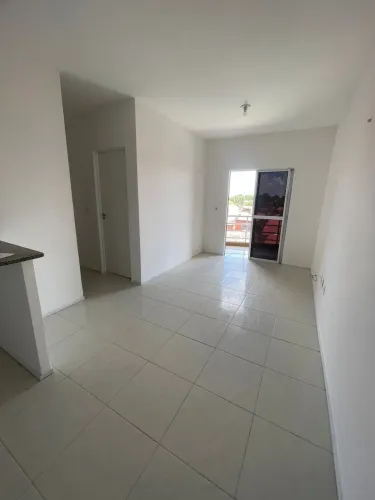 Apartamento para alugar no José Walter, Fortaleza: 2 quartos, 1 suíte, 50m², 2 banheiros, 