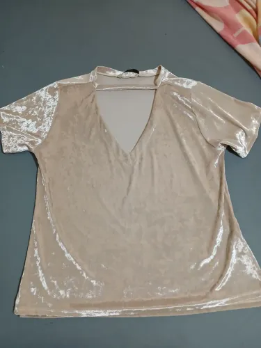 Blusa rosa claro brilhosa