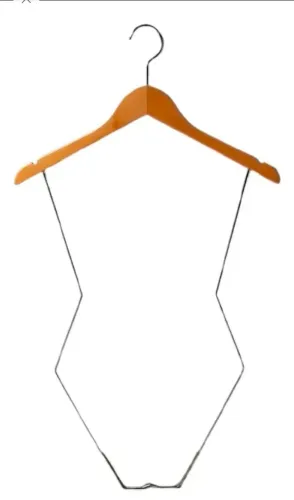 Kit com 15 cabides de madeira (silhueta)