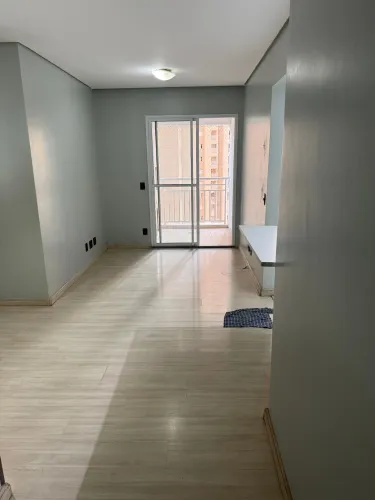 Apartamento para alugar na Rua Werner Goldberg, Jardim Tupanci, Barueri - SP