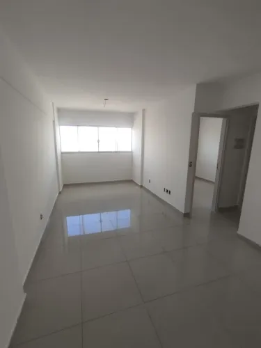 Apartamento de 2 Quartos com Suíte à Venda no Brisas Di Lourenzzo 57 m², Andar Alto com V