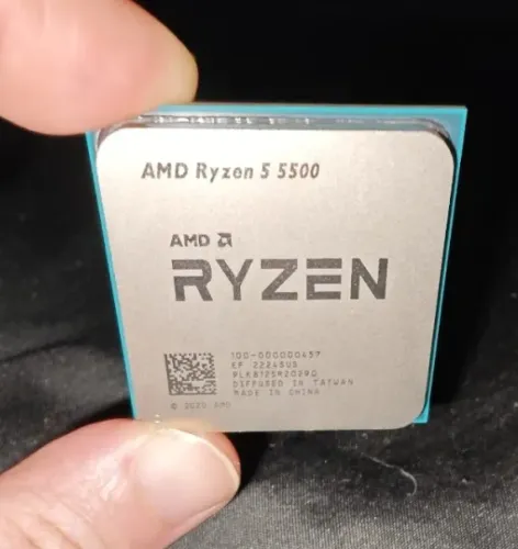 Processador AMD Ryzen 5 5500 - Estado de Novo (8 Meses de Uso)