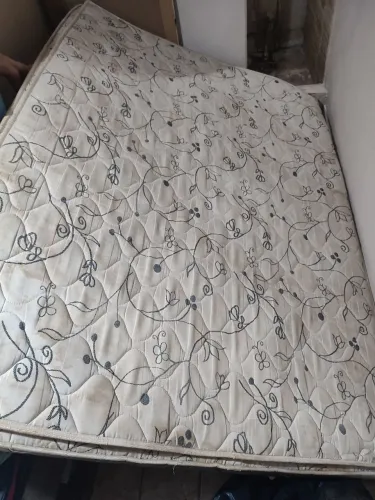 Vendo colchão em perfeitas estado ,barato