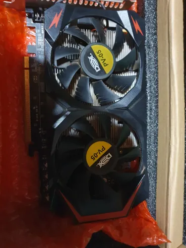 Placa de vídeo GTX 550TI