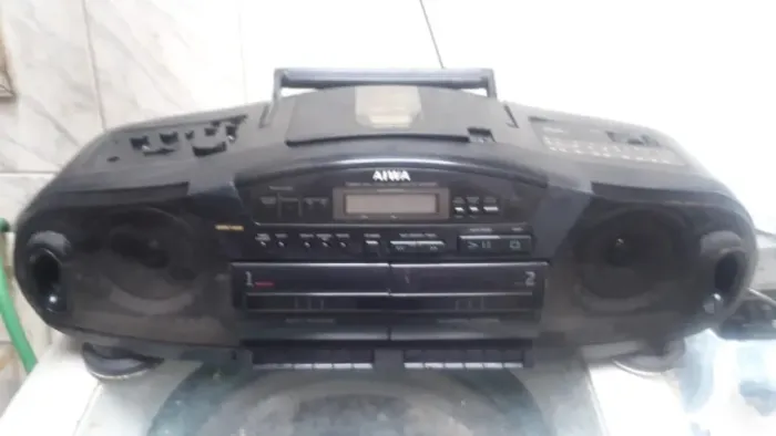 3 Boombox funcionando só rádio 99,00 cada, testamos na hora, somos loja no Hauer