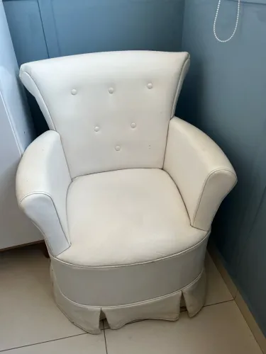 Poltrona amamentação com puff