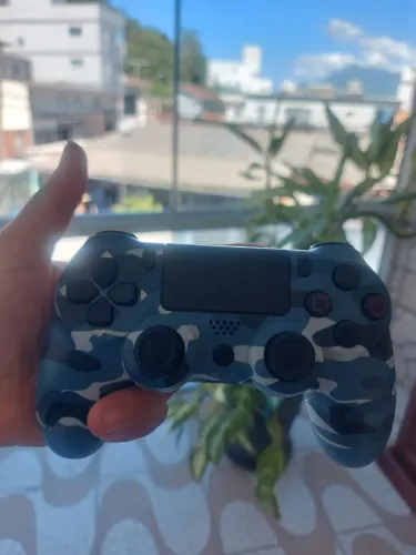 Controle Gamepad Bluetooth Usado em Perfeito Estado - R$ 80
