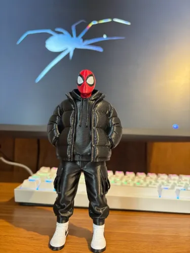 ACTION FIGURE ESTILO HOMEM-ARANHA URBANO?