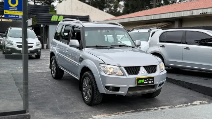 Mitsubishi Pajero TR4 2.0 Flex 16V 4X2 Aut. 2013