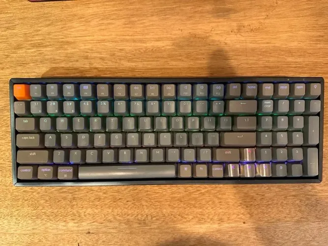 Techado mecânico Keychron K4 RGB