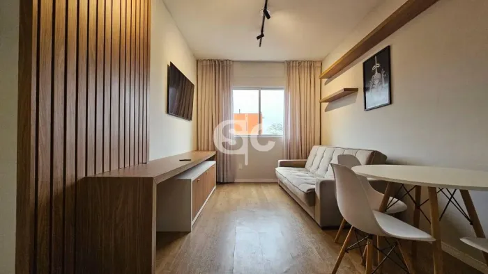Apartamento Reformado para Locação e Venda em BC