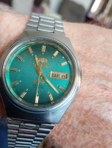 Relógio Oriente automático antigo funcionando perfeitamente muito bem conservado