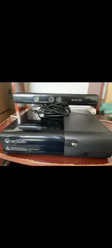 Xbox 360 super slim desbloqueado com Kinect, 4 controles e 4 jogos paralelos 