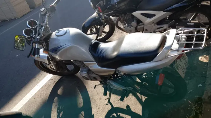 Suzuki yes prata 
