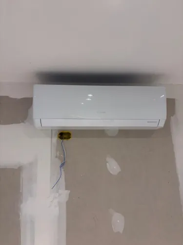 Ar Condicionado Gree 18000 BTUs Inverter Quente e Frio 220V Completo Nota Fiscal