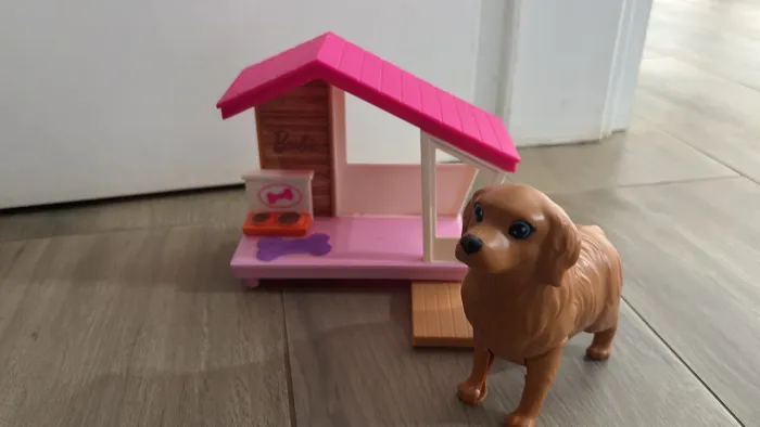 Casinha de Cachorro Barbie com Pet