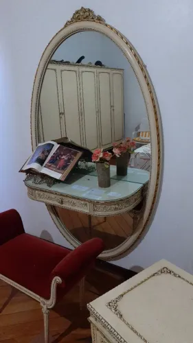  penteadeira vintage com vidro de cristal com valor ainda nao visto impecável 