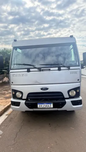 Caminhão Ford cargo 1119