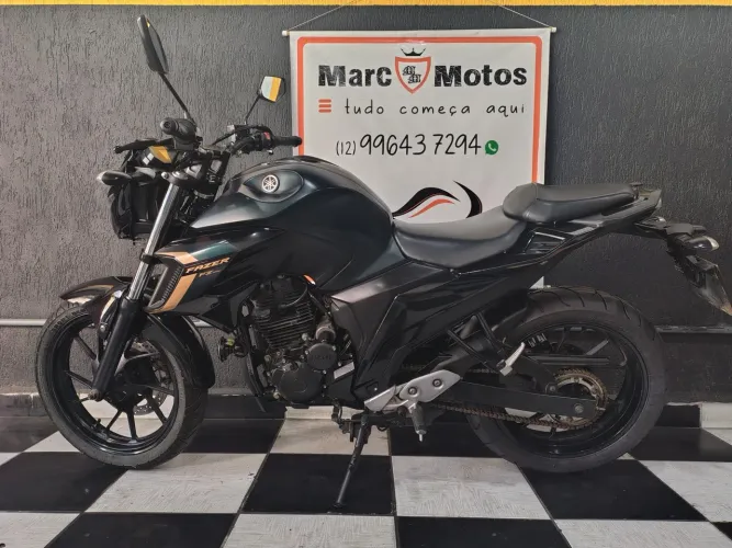 FAZER FZ25 VERDE 2023/2024