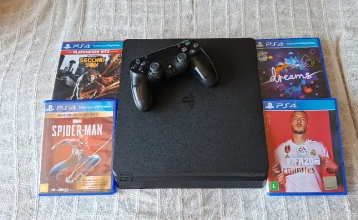 PS4 Slim 1TB + Controle Original + 4 Jogos