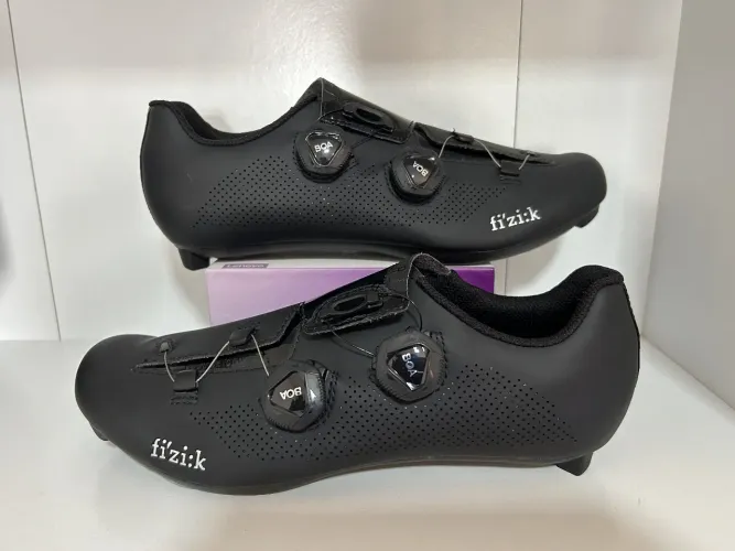 Sapatilha fizik Aria R3 Carbon