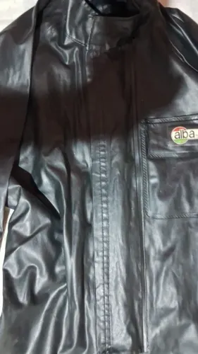 capa chuva macacão tamanho p